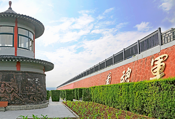 西安霸陵墓園新區(qū)特色功勛園,、軍魂園、園丁園,、公益園